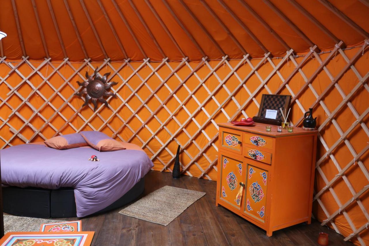 Luxury tent Yourtes Coccinelles *
